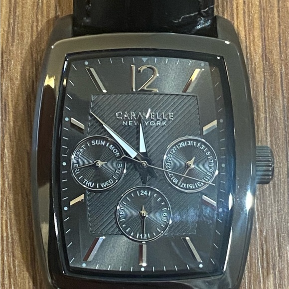 Caravelle Men’s watch - Picture 1 of 4
